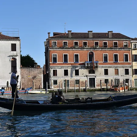 Vista Sul Canal Grande Bed and breakfast